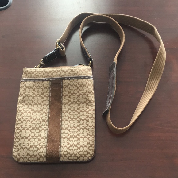 Messenger crossbody bag - Picture 2 of 3